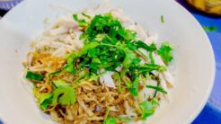 Cách Làm Phở Gà Trộn: Hương Vị Thơm Ngon Đúng Điệu