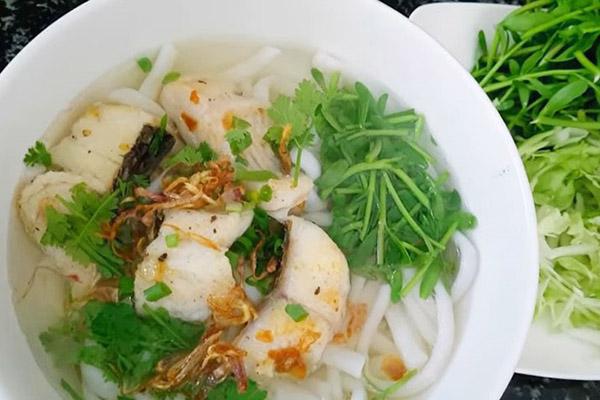 Bánh canh cá lóc