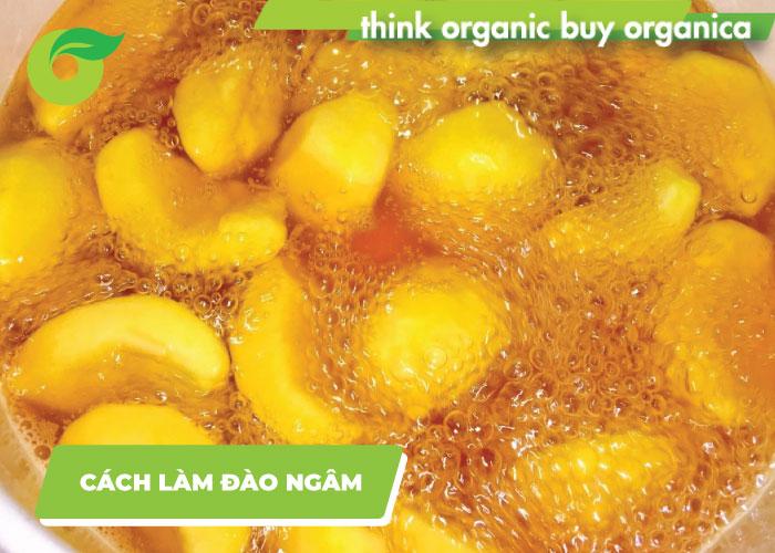 Đào ngâm nước đường - dễ thực hiện, giải mát hiệu quả