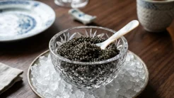Khẩu phần cao cấp thể hiện trọn vẹn giá trị dinh dưỡng của trứng cá tầm đen trên bàn tiệc